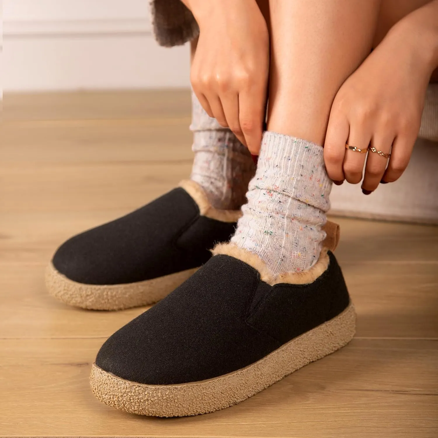 MERRIMAC Women's and Men's Faux Felt Slippers Closed-back Warm Comfy Non-slip Memory Foam Indoor House Shoes with Elastic Gores